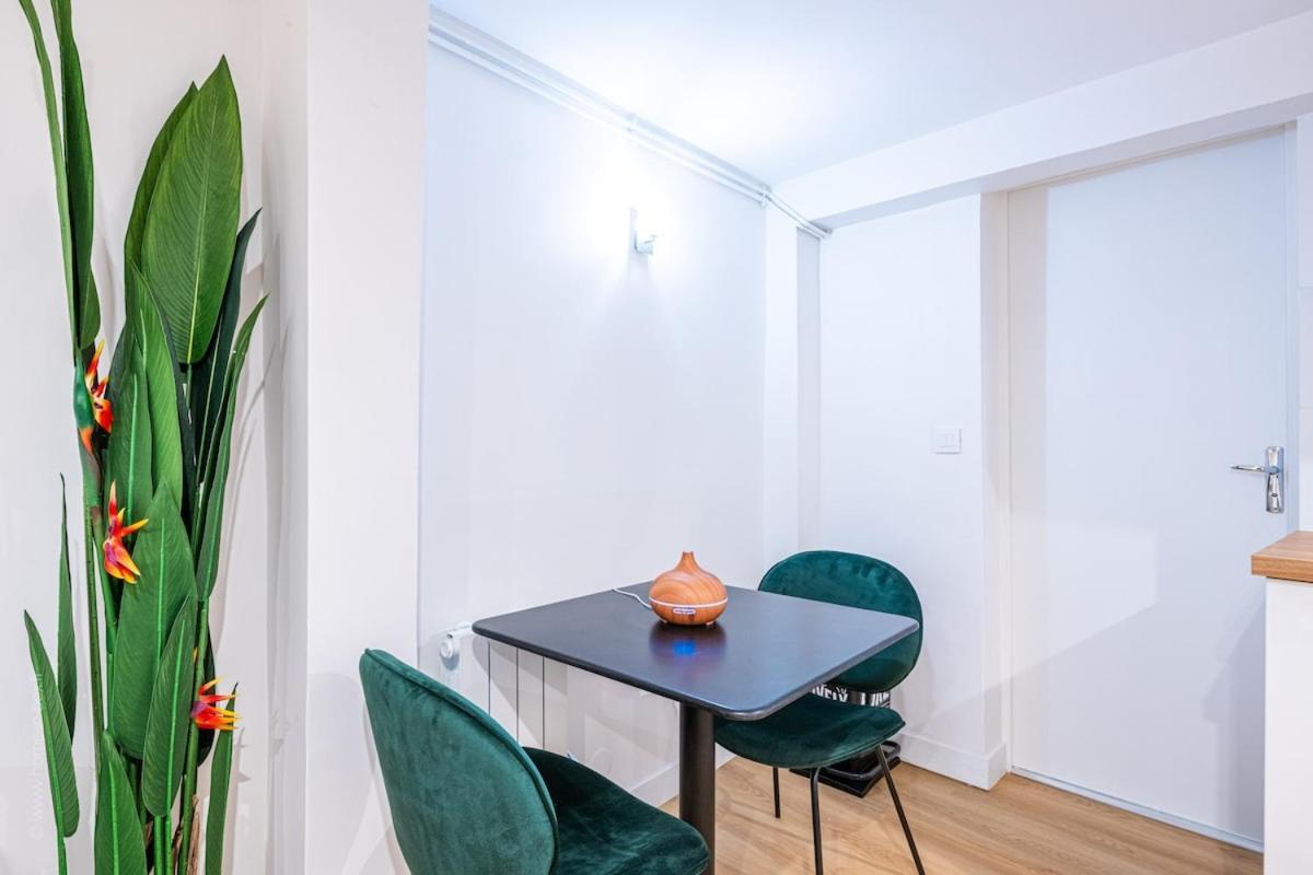 Appartement Le De Niro Magnifique Duplex Invalides Eiffel Tower 7 Pers Parijs